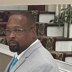 Meet your Posher, Vernon